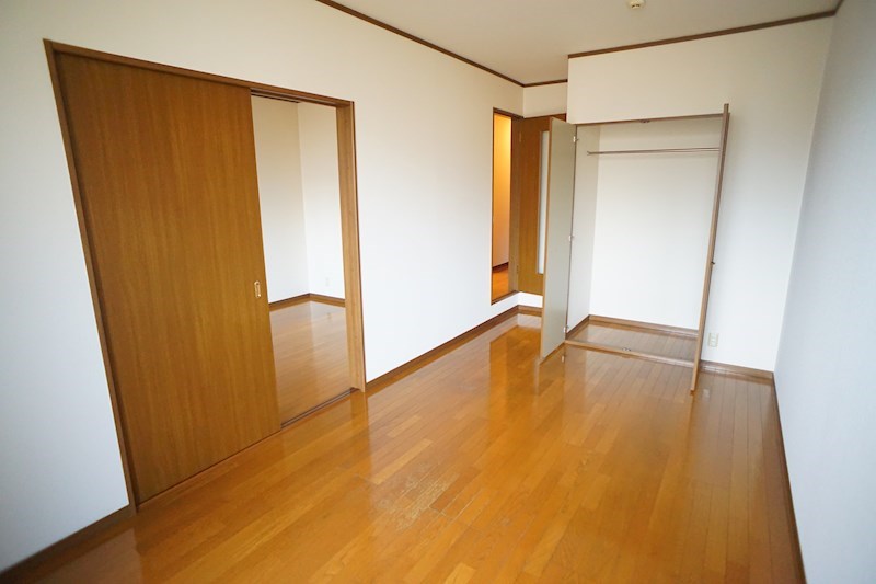 アンプルール　ブア　竜田川 ベッドルーム