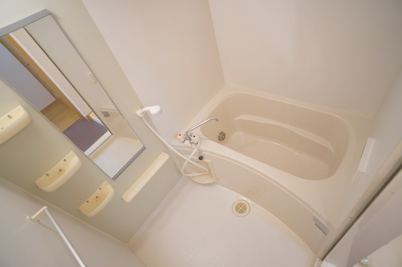 メゾン・ド・弦月 風呂画像