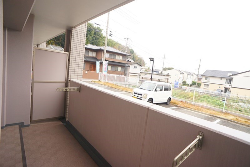 ラフォーレ三郷弐番館 ベランダ
