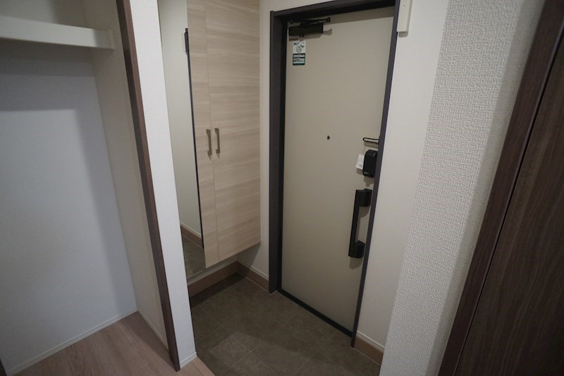 レクエルド 玄関