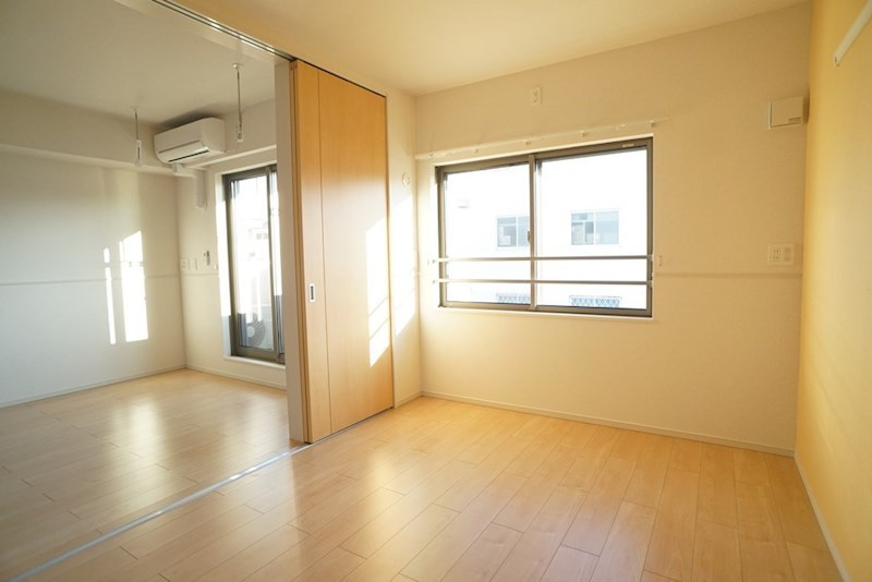 ミルト・ブリーゼ その他11