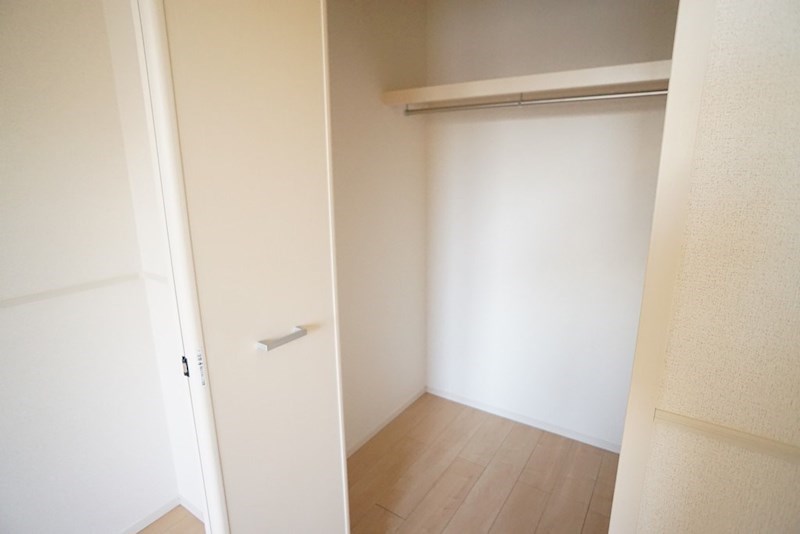 ミルト・ブリーゼ その他16