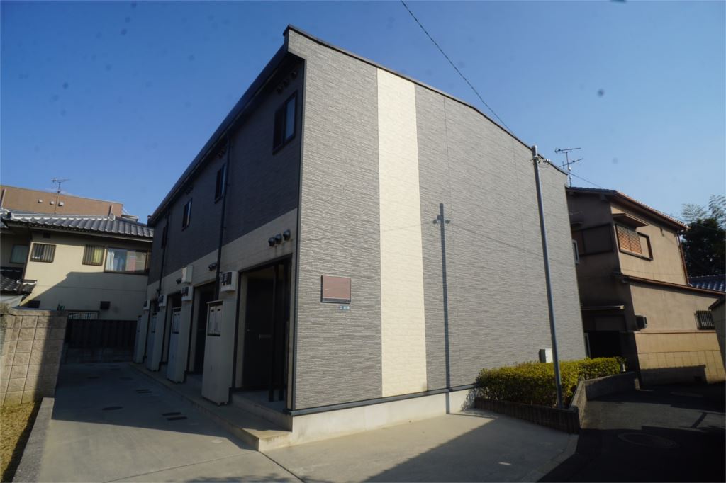 レオパレスハートフル西大寺 203号室 外観
