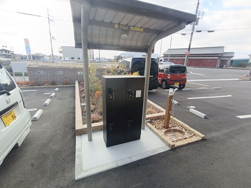 チャロズ　コート その他外観3