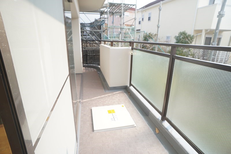 ネオハイツ学園前 ベランダ
