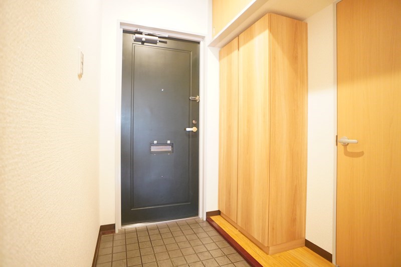 ラフォーレ学園前 玄関