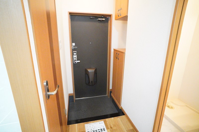 ベリーハウス 玄関