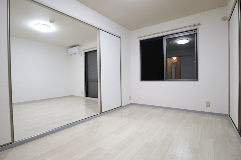 ＤＥＬ　ＡＲＺＴ（デル　アルツト） ベッドルーム