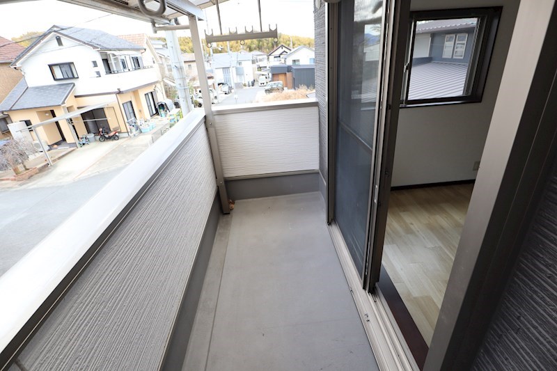 天理市櫟本町　戸建 ベランダ