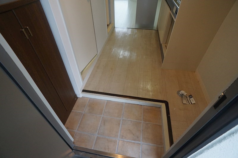 シャトレー 玄関