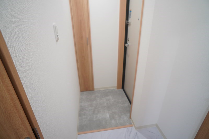 クレアール小泉東Ⅱ（2） 玄関