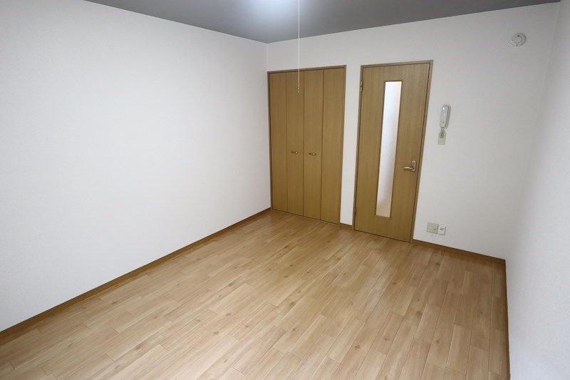 メゾン曲川 ベッドルーム