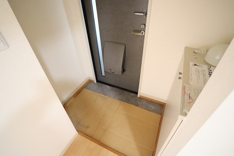 プレミール當麻 玄関