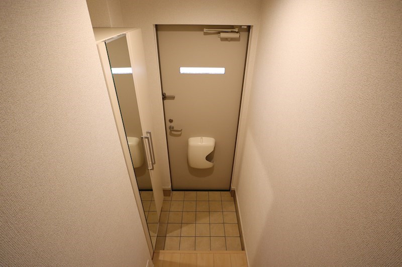 プラシード 玄関