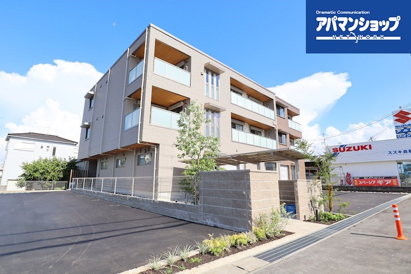 シャーメゾン　オーク 202号室 外観