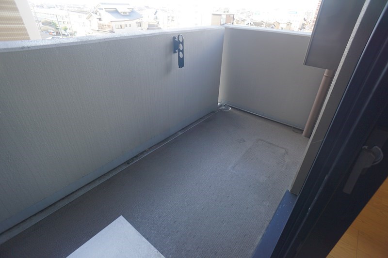 幸court nara sanjo ベランダ