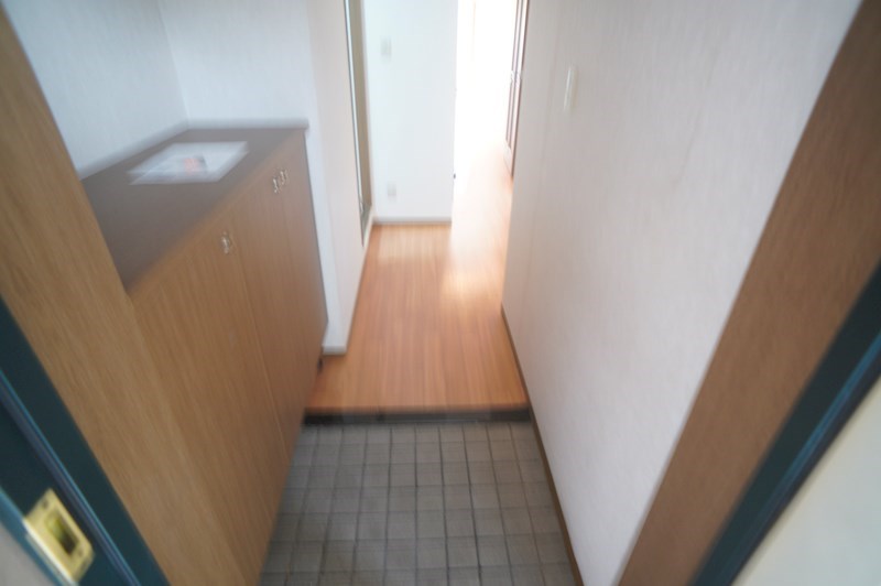 ルイシャトレ王寺 玄関