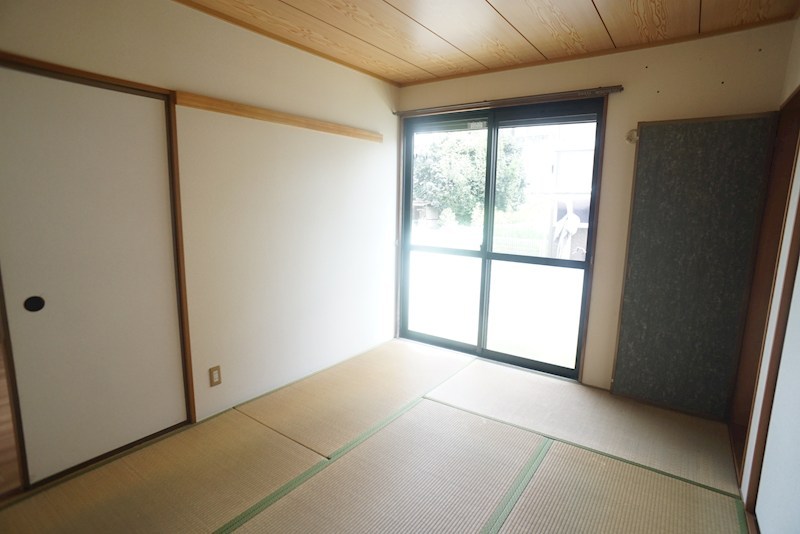 エクレール平城Ｂ棟 ベッドルーム