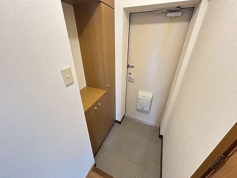 プレミール加茂Ｂ 玄関