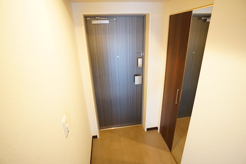 幸court nara sanjo 玄関