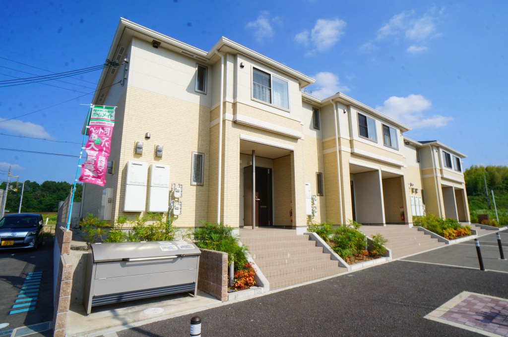 ロイヤルシャトー 102号室 外観