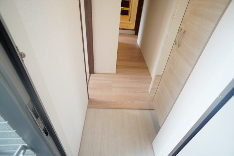 カーサ王寺 玄関