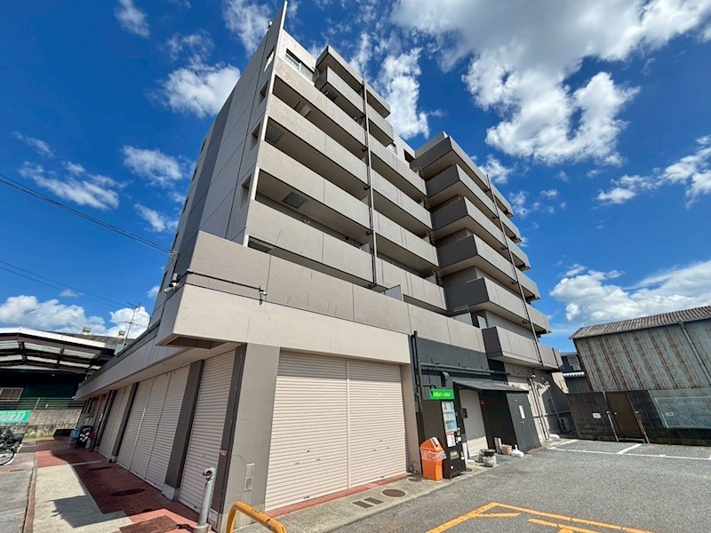 サンプラザ南京終 301号室 外観