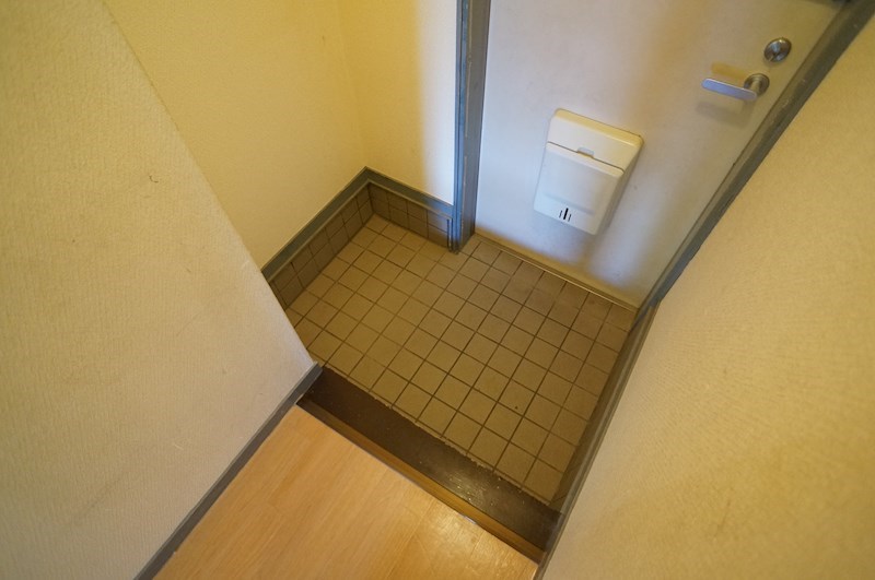 ハイツ白樫の森 玄関
