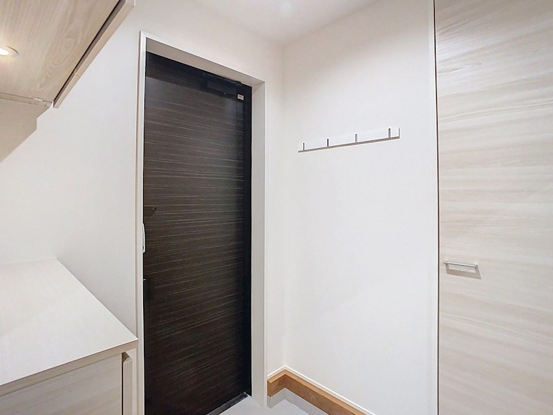 シャトードール　プレミア 玄関