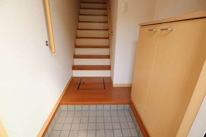 サニーサイド　Ｅ棟 玄関