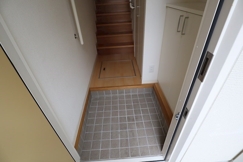 グラヴィスⅡ 玄関