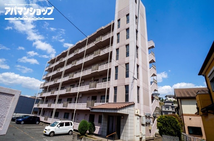 エトワール生駒 205号室 外観