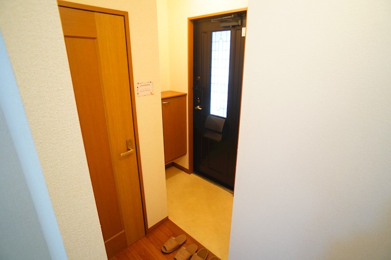 セジュールこもがわ 玄関