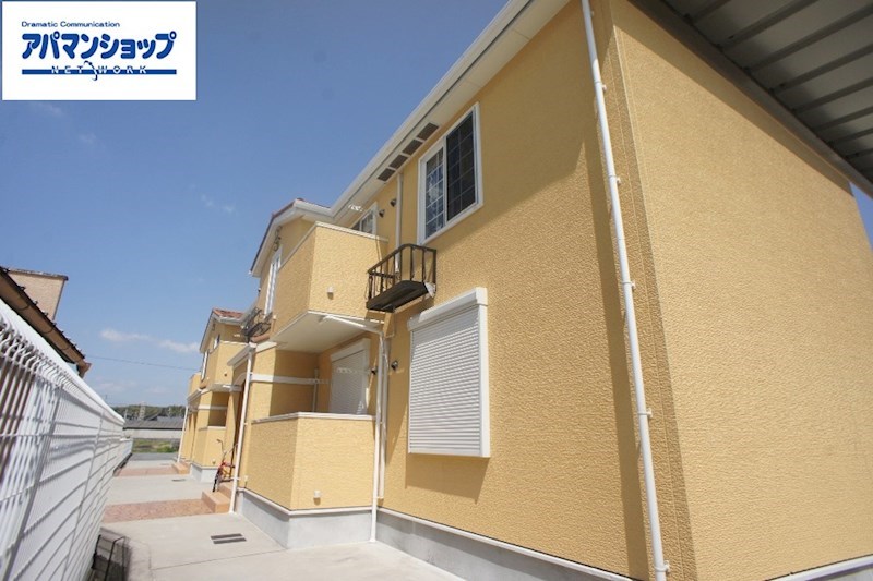 メイプルコート 203号室 外観