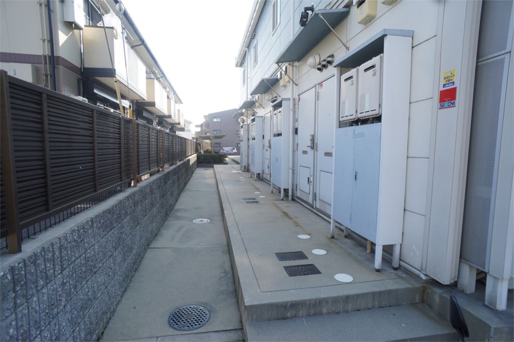 レオパレス寧楽 ベランダ