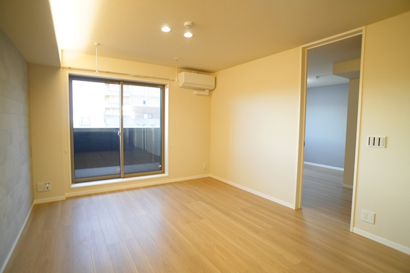 レジデンス三条宮前 リビング