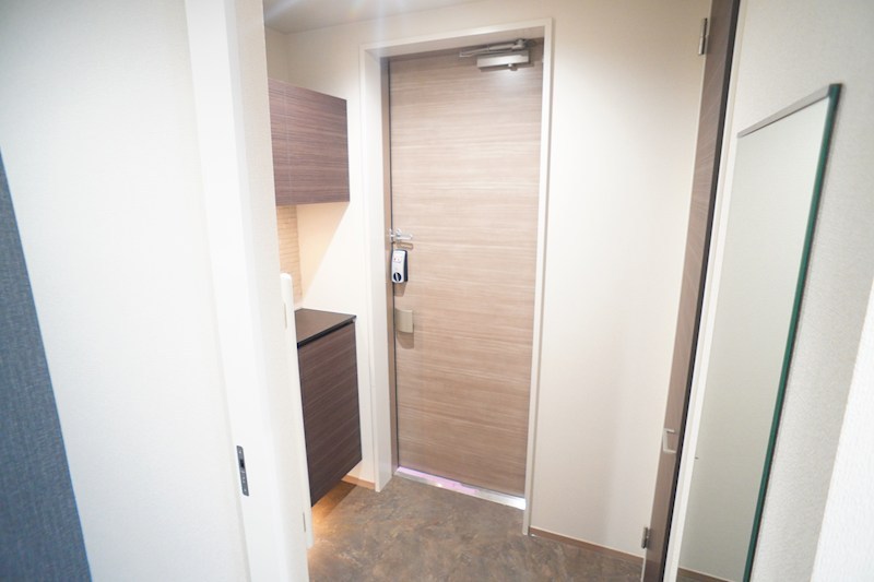 レジデンス三条宮前 玄関