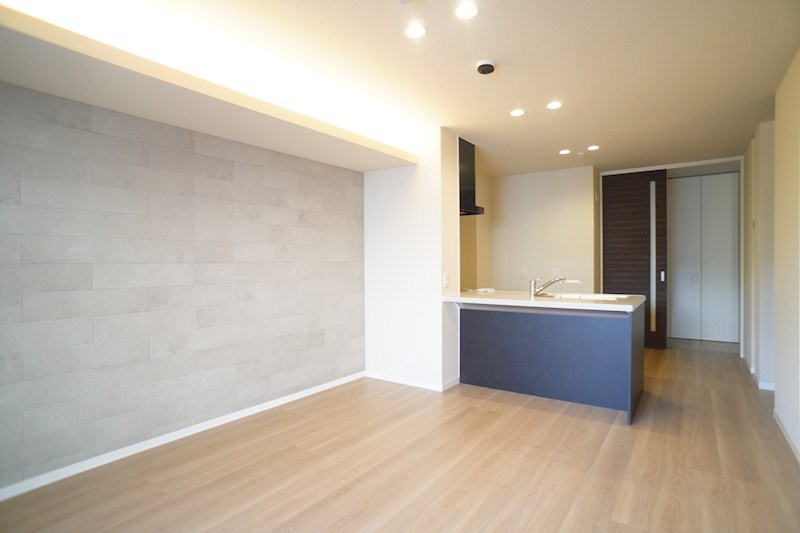 レジデンス三条宮前 リビング