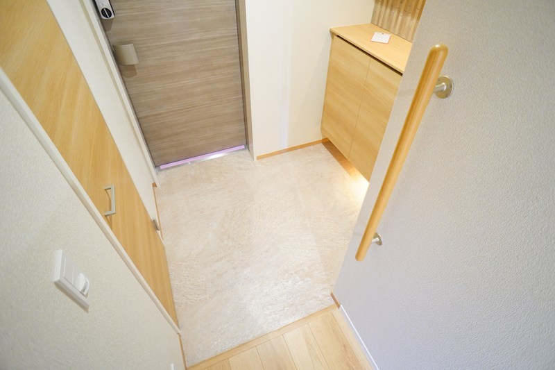 レジデンス三条宮前 玄関