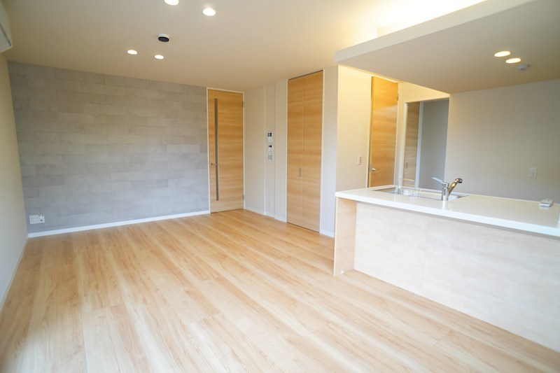 レジデンス三条宮前 リビング