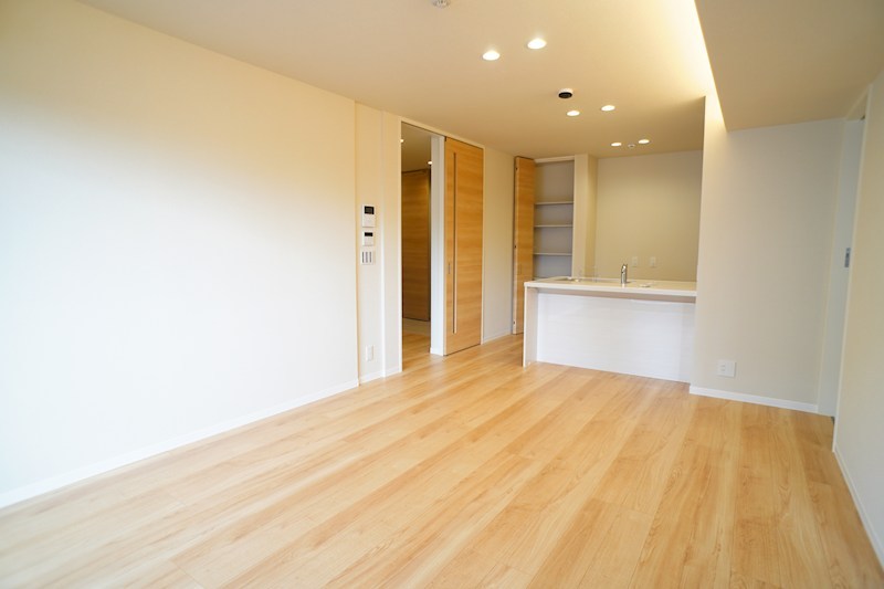 レジデンス三条宮前 リビング