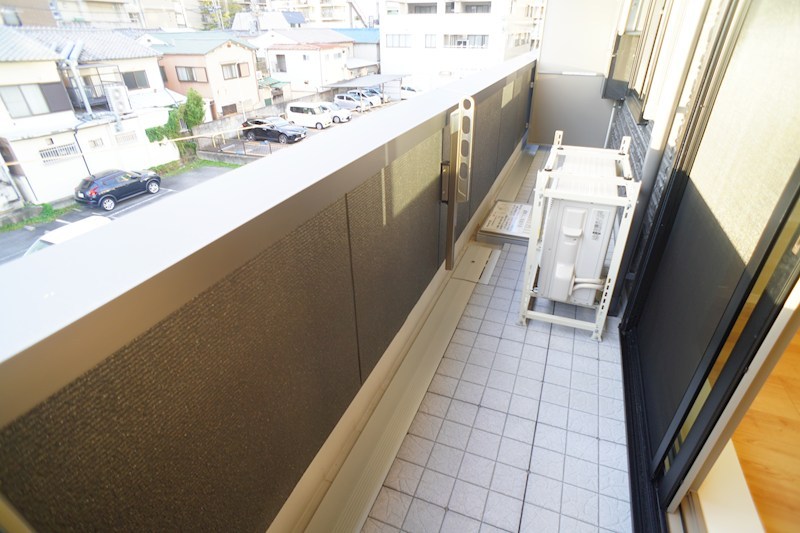 レジデンス三条宮前 ベランダ