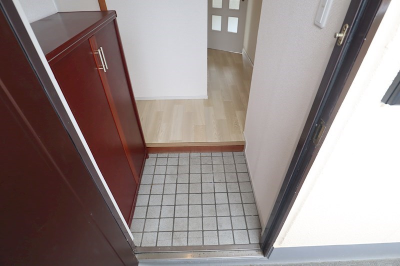 シルクロード醍醐 玄関