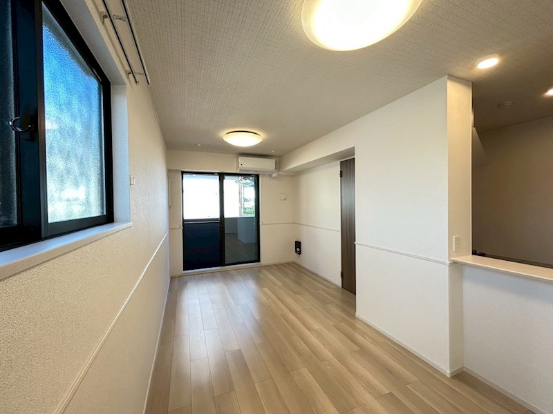 クローバー リビング