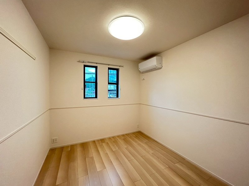 クローバー ベッドルーム