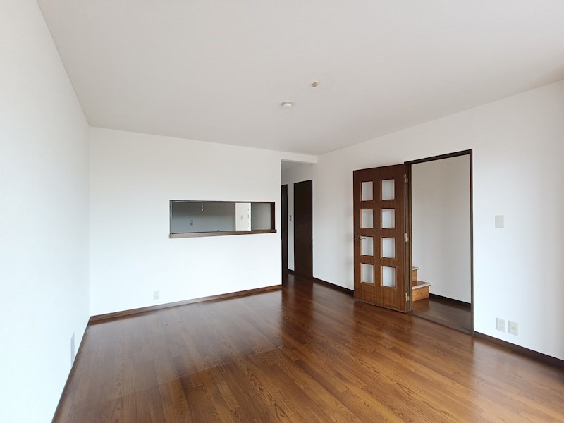 メゾンパレ神功Ⅱ番館 リビング