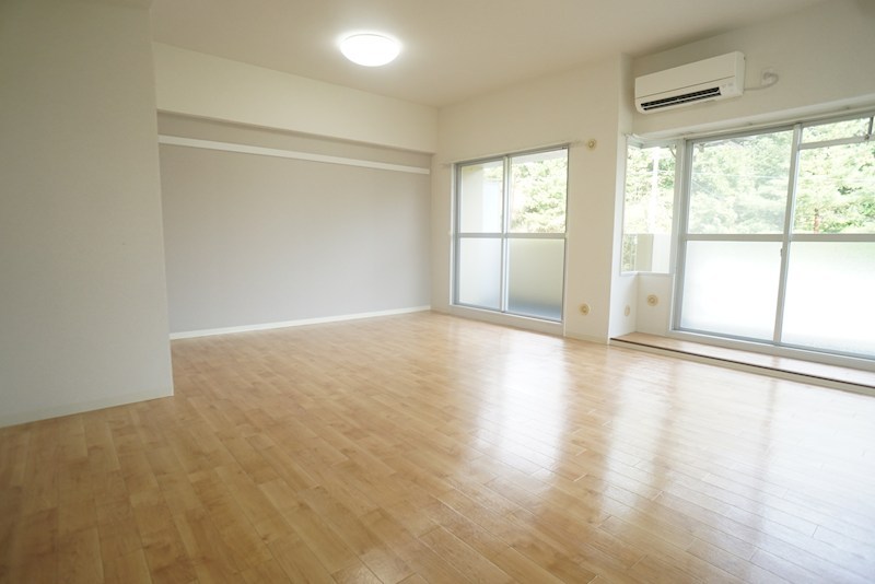 三和平城グランドパレス ベッドルーム