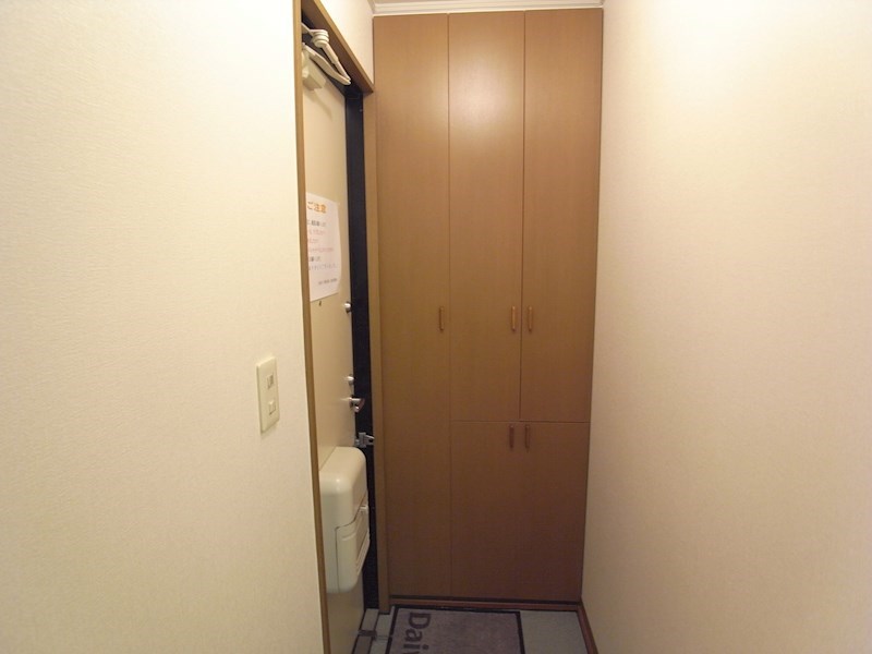 ジュネスコート　A棟 玄関