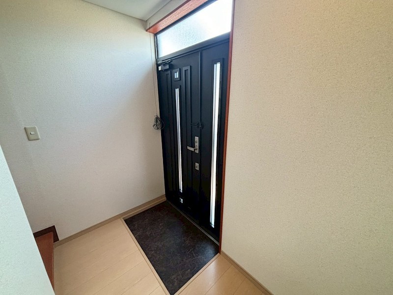 法蓮町三橋メゾネット 玄関