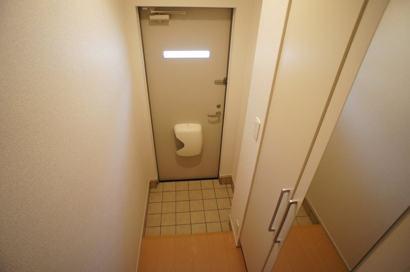 フラワーコート 玄関